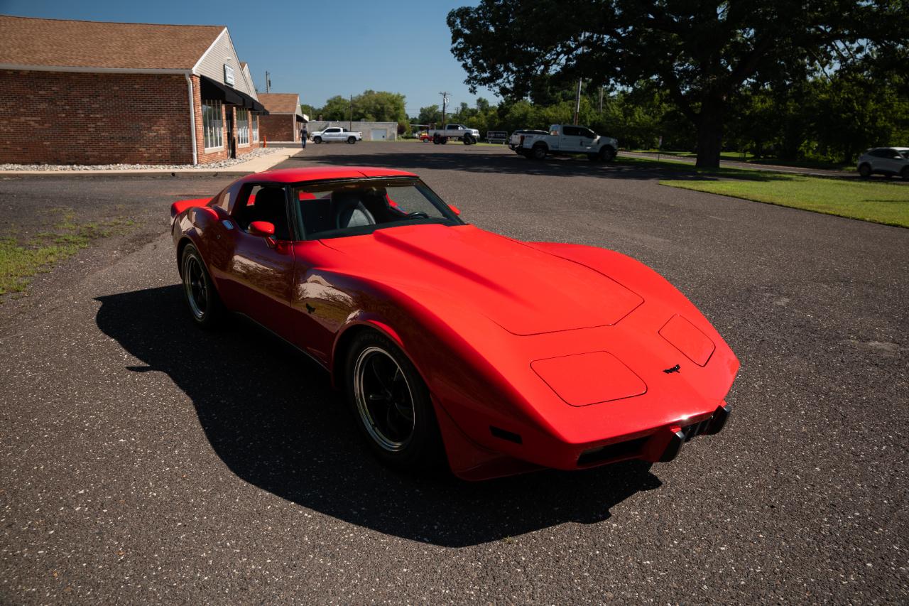 Chevrolet Corvette  1977