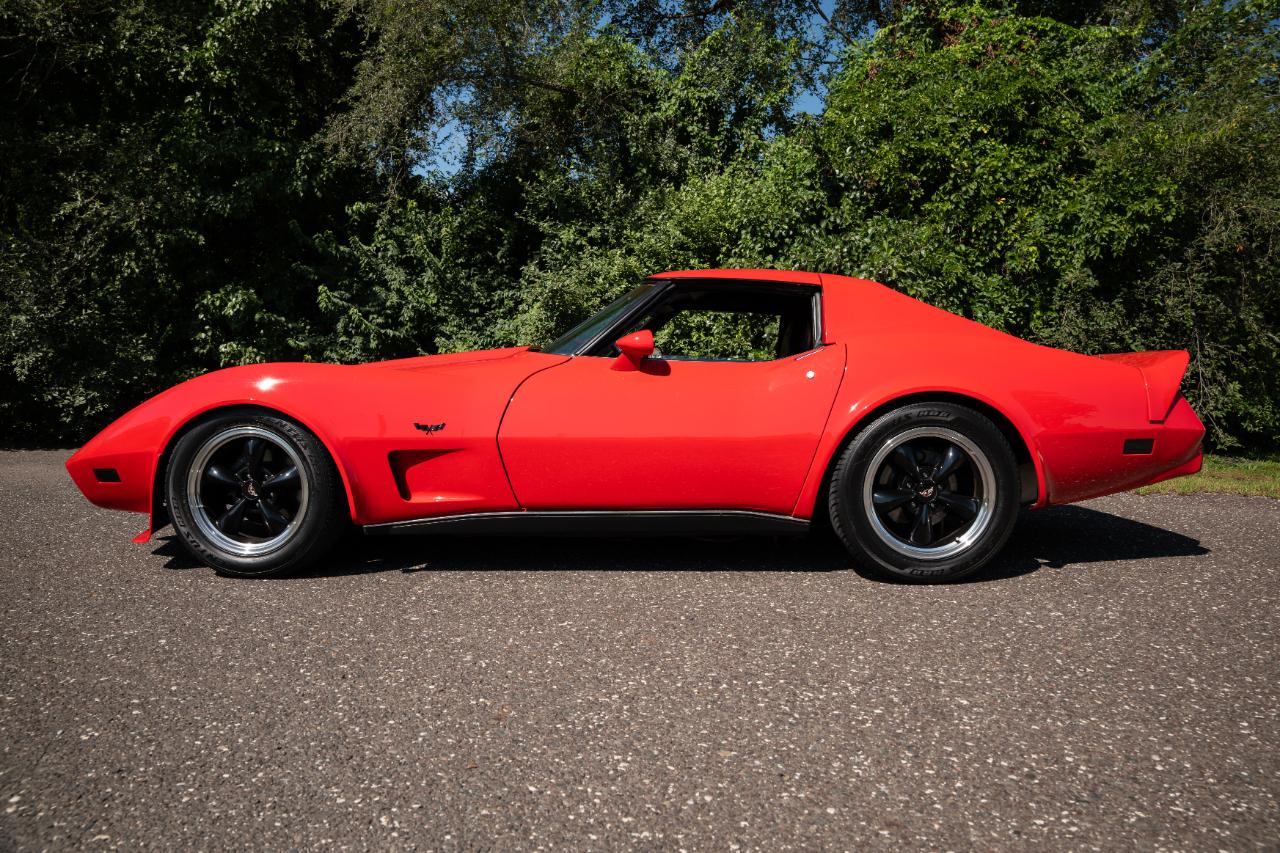 Chevrolet Corvette  1977