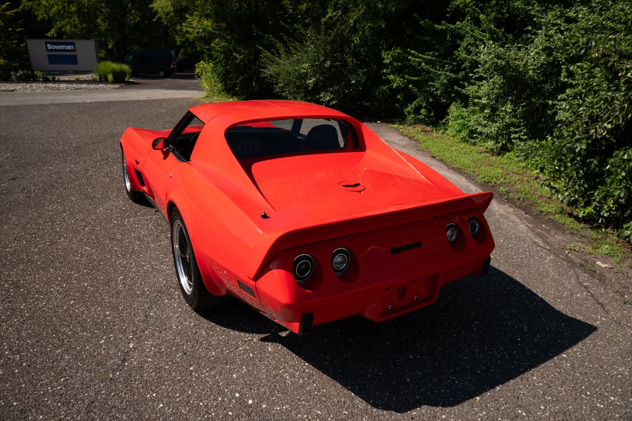 Chevrolet Corvette  1977