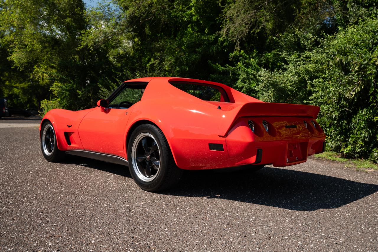 Chevrolet Corvette  1977