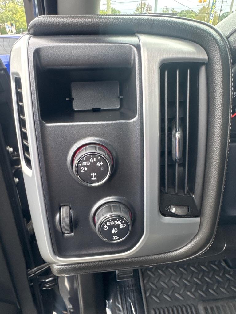 GMC Sierra 1500 4WD Double Cab 143.5" SLE 2015