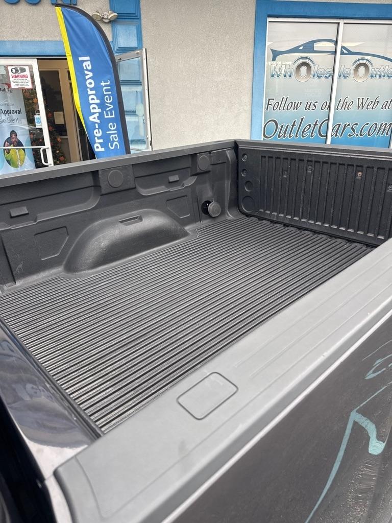 GMC Sierra 1500 4WD Double Cab 143.5" SLE 2015