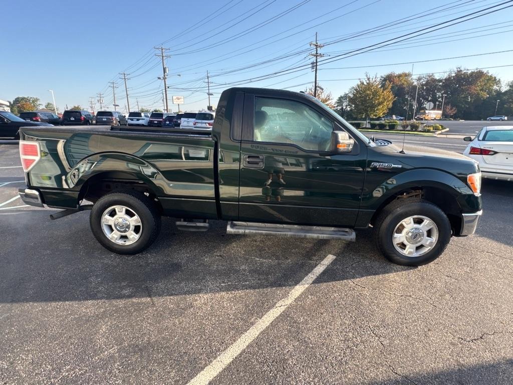 Ford F-150 2WD Reg Cab 122.5" XLT 2013