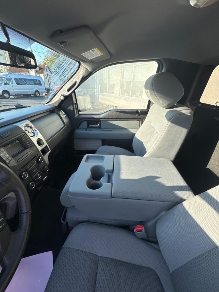 Ford F-150 2WD Reg Cab 122.5" XLT 2013