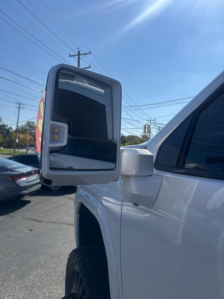 GMC Sierra 3500HD 4WD Crew Cab 172" Denali Ultimate 2024