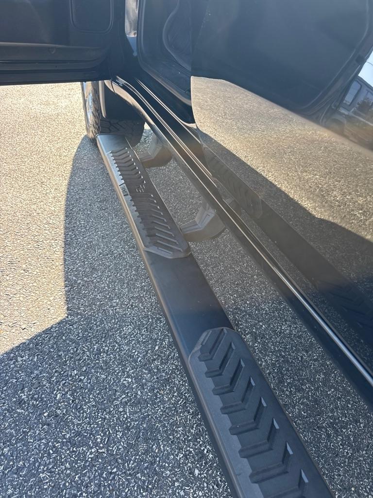 GMC Sierra 1500 4WD Crew Cab 147" SLT 2020