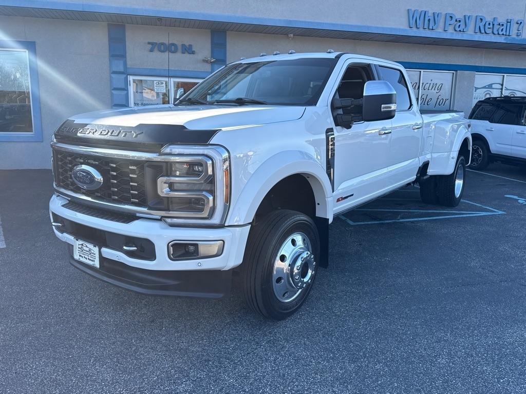 Ford Super Duty F-450 DRW Limited 4WD Crew Cab 8' Box 2024