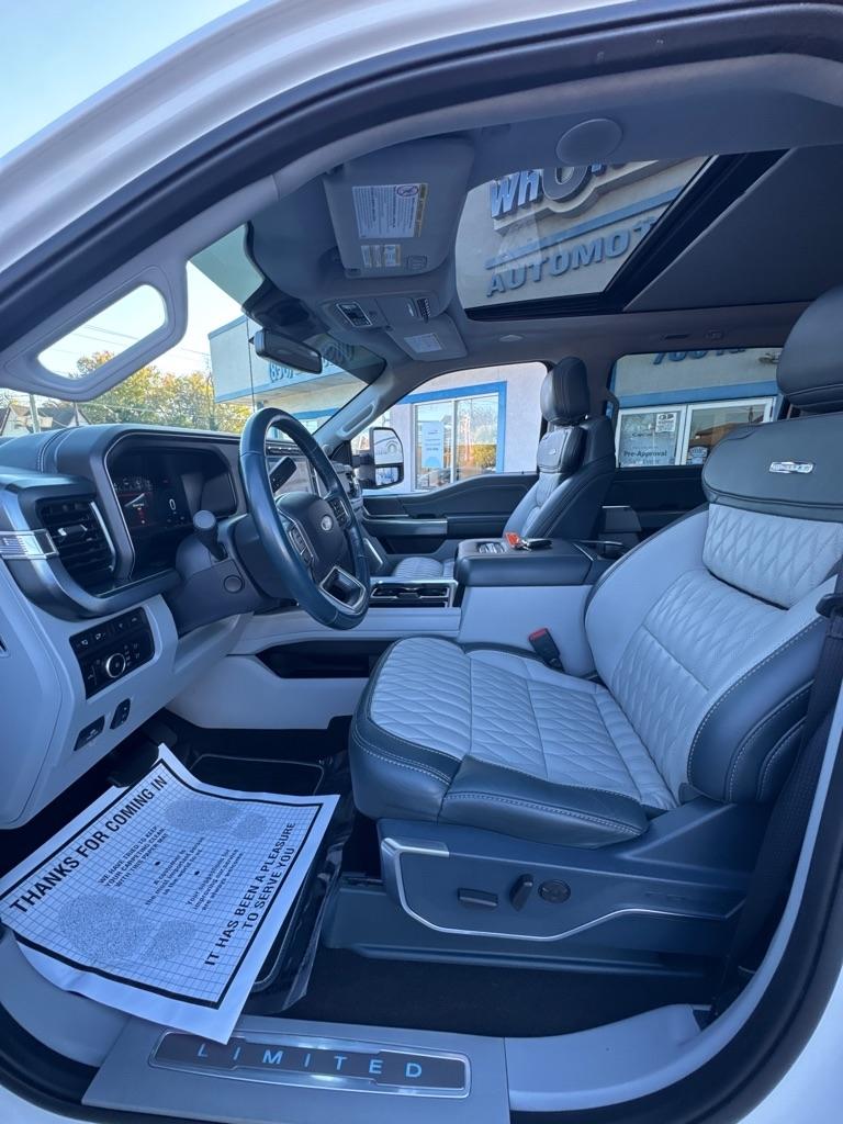 Ford Super Duty F-450 DRW Limited 4WD Crew Cab 8' Box 2024