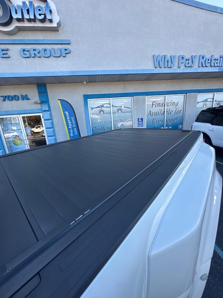 Ford Super Duty F-450 DRW Limited 4WD Crew Cab 8' Box 2024