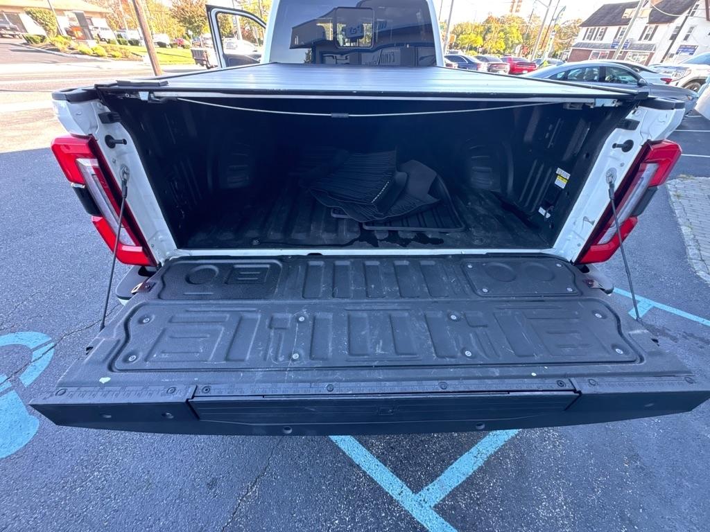 Ford Super Duty F-450 DRW Limited 4WD Crew Cab 8' Box 2024