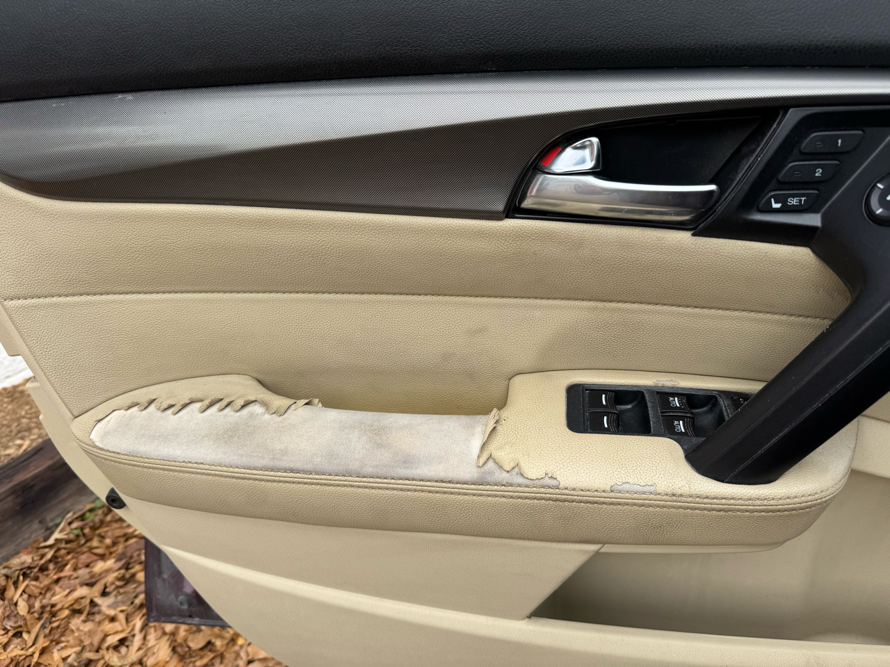 Acura TL 6-Speed AT 2013