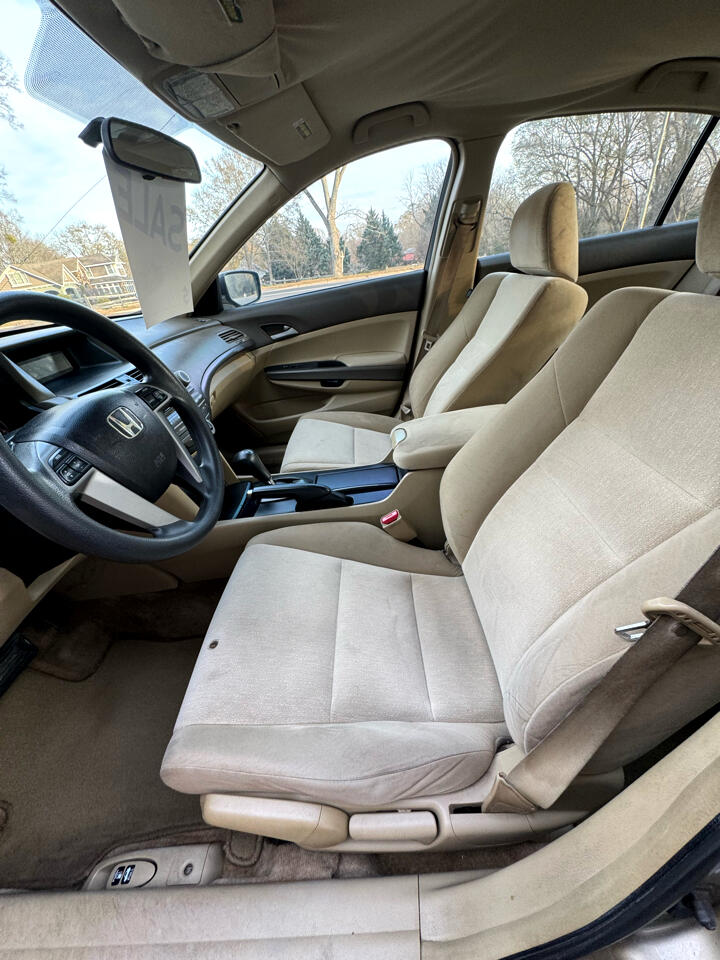 Honda Accord LX sedan AT 2009