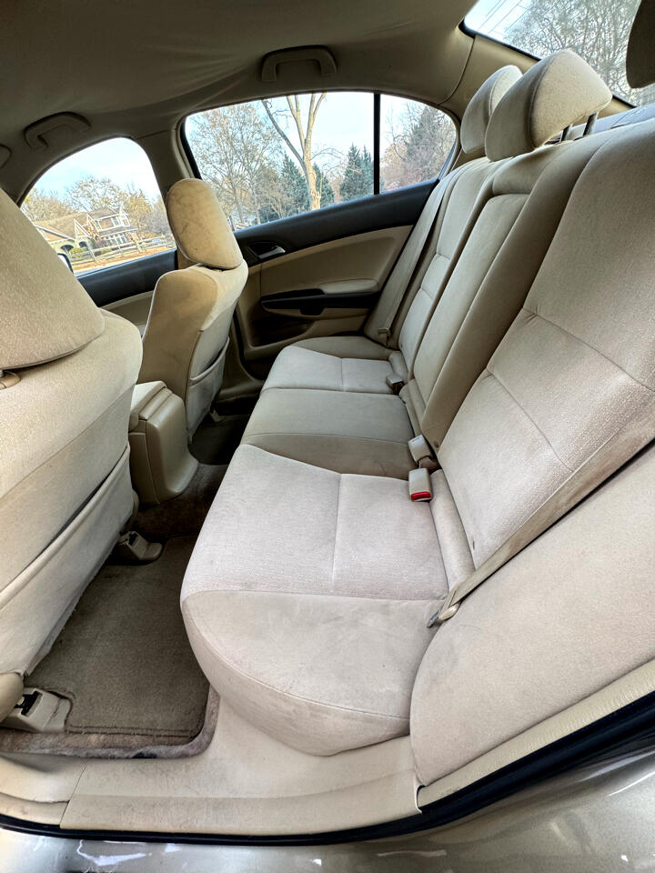 Honda Accord LX sedan AT 2009