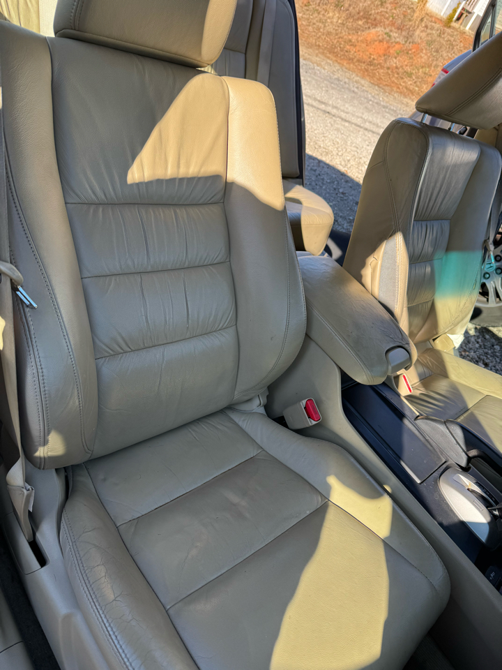 Honda Accord EX-L V-6 Sedan AT 2010