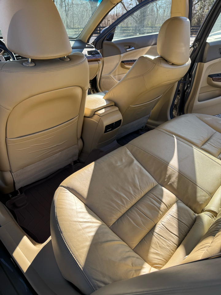 Honda Accord EX-L V-6 Sedan AT 2010