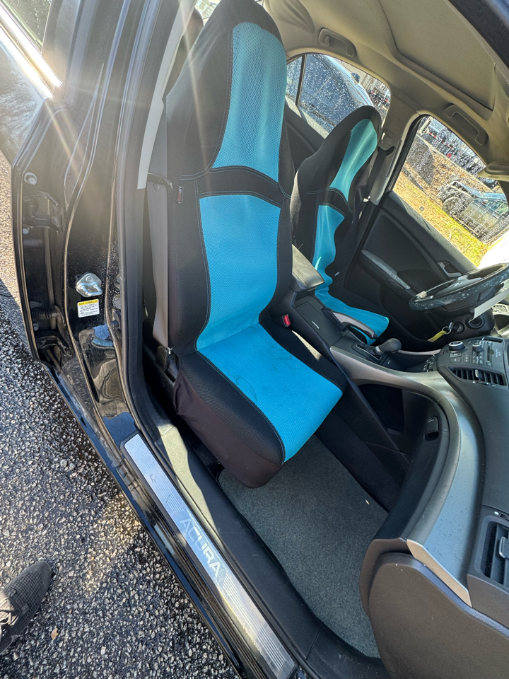 Acura TSX 5-Speed AT with Tech Package 2009