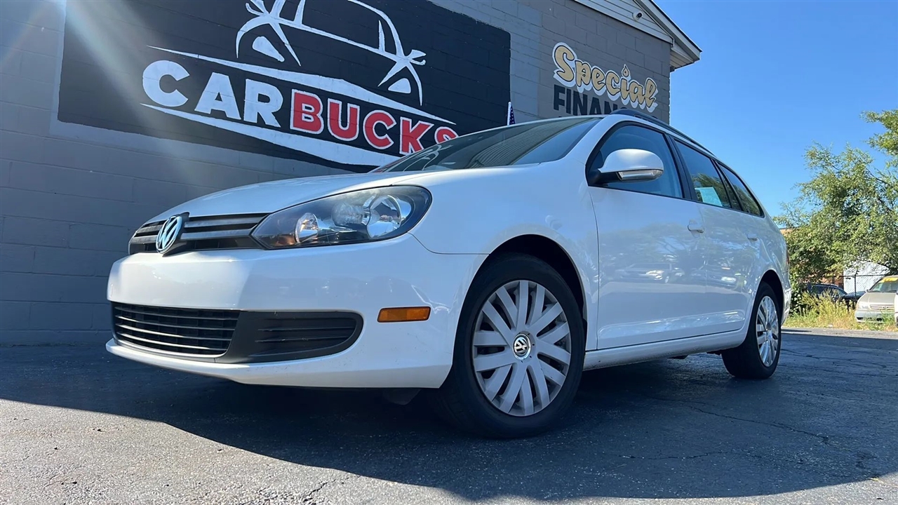 2012 Volkswagen Jetta SportWagen 2.5L SE photo 2