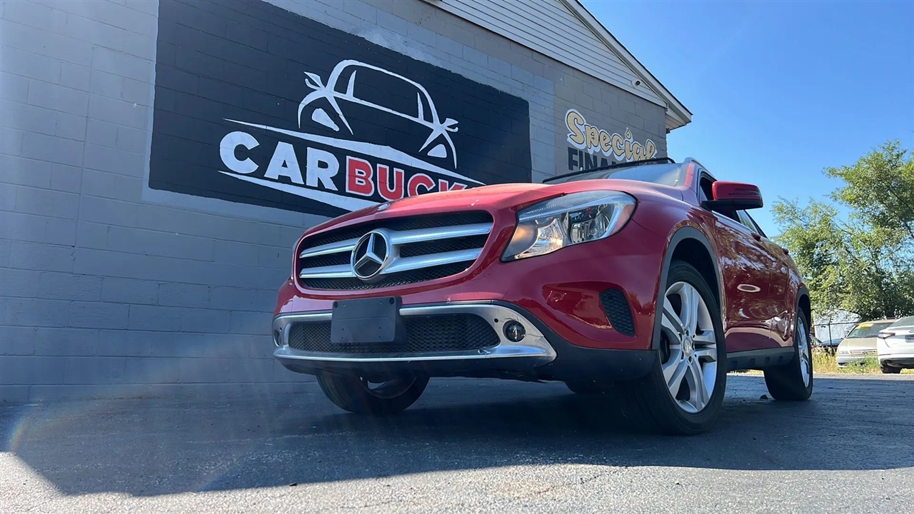 2015 Mercedes Benz GLA 250 4MATIC photo 2