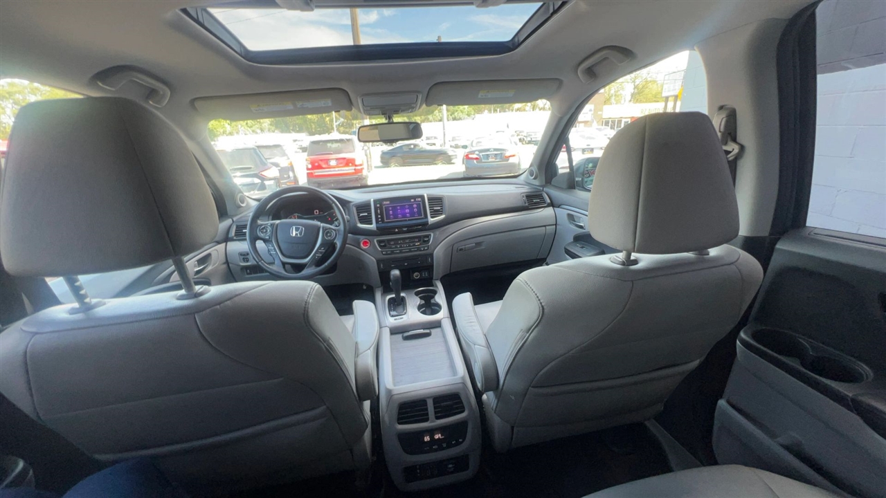 2016 Honda Pilot EX-L photo 12