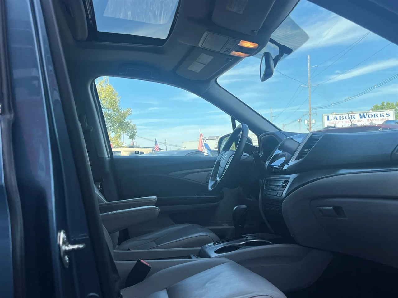 2016 Honda Pilot EX-L photo 28