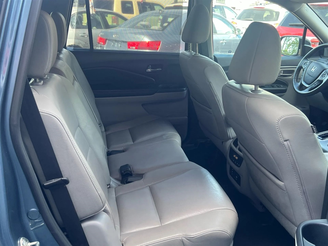 2016 Honda Pilot EX-L photo 32