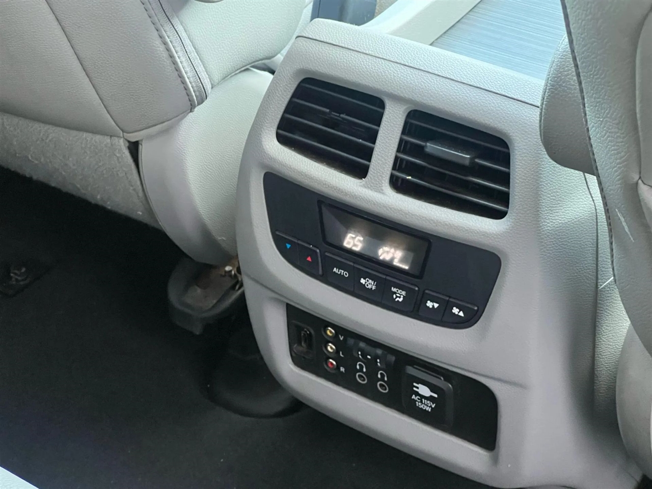 2016 Honda Pilot EX-L photo 33