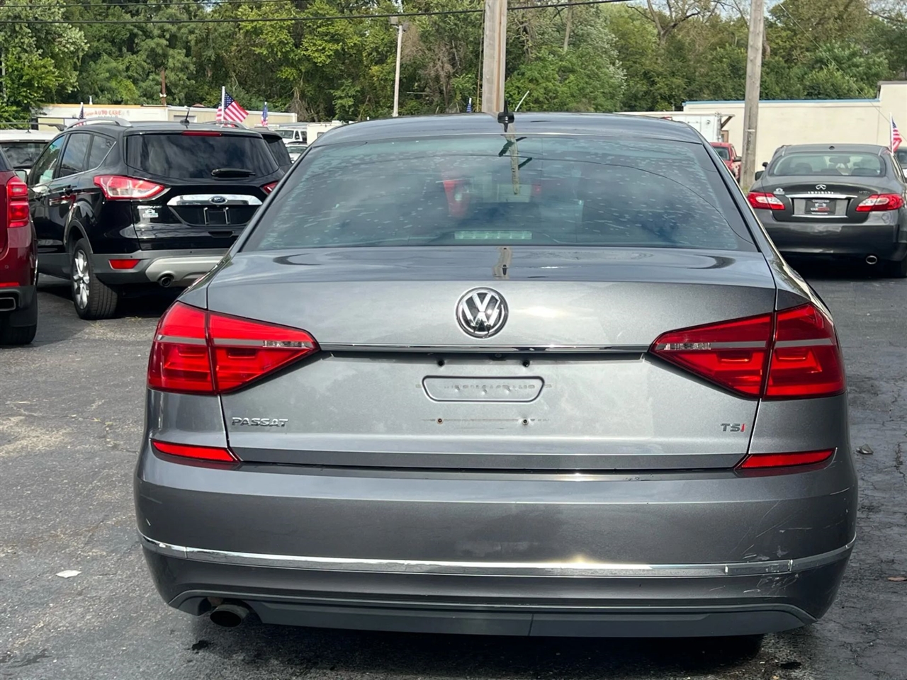 2016 Volkswagen Passat S photo 11