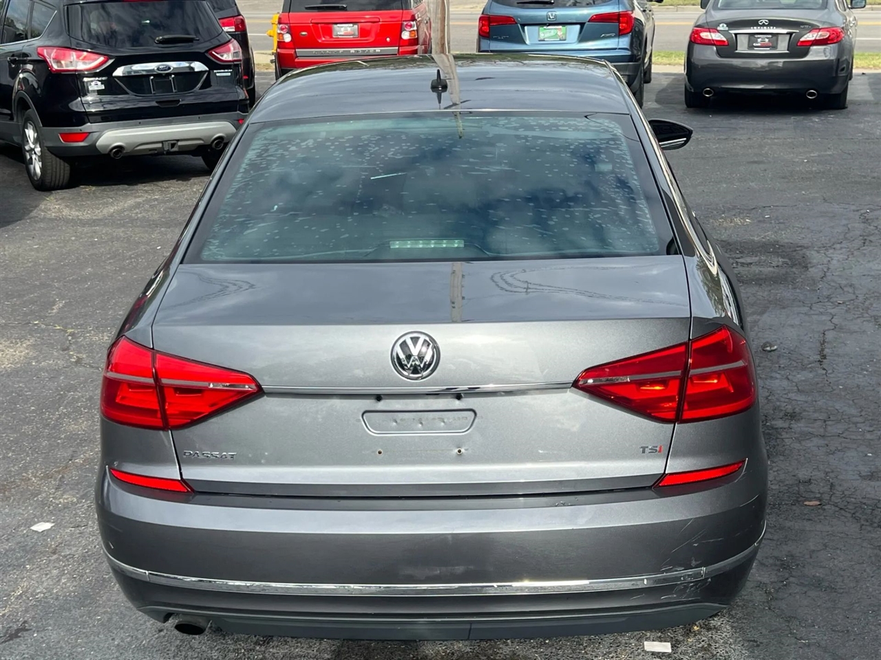 2016 Volkswagen Passat S photo 12
