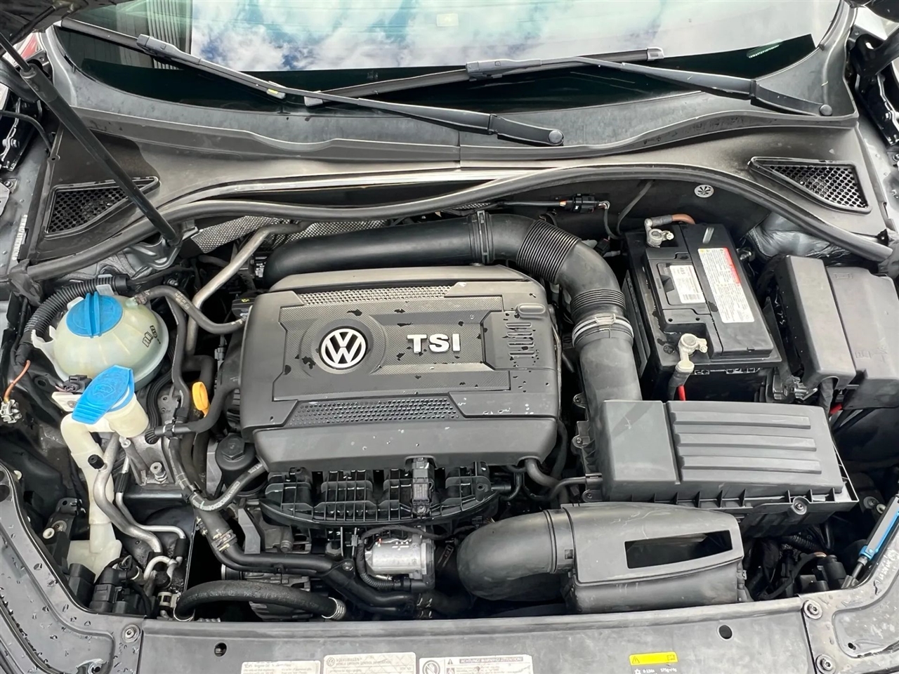 2016 Volkswagen Passat S photo 36
