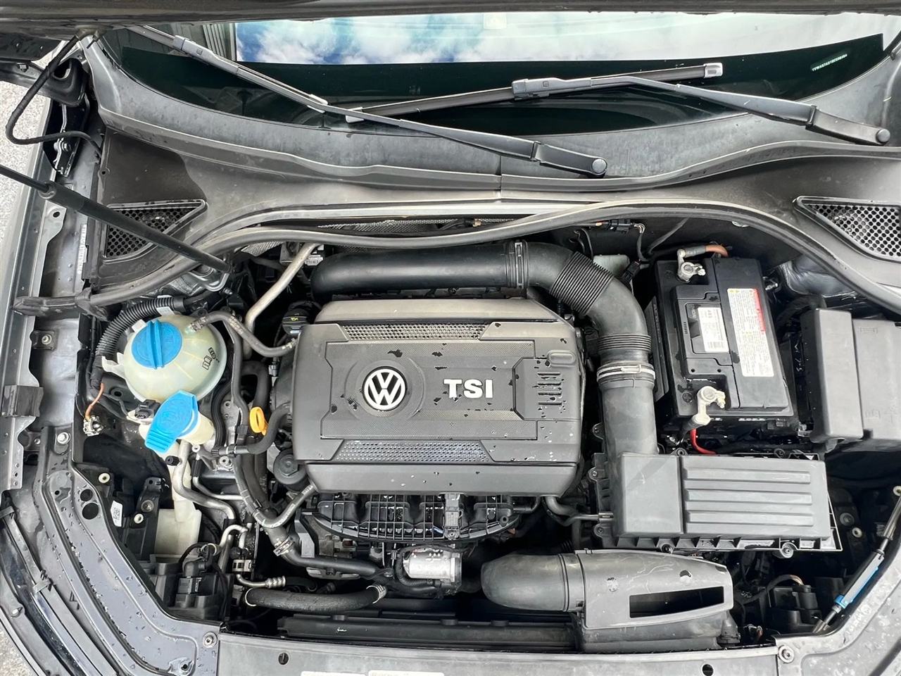 2016 Volkswagen Passat S photo 37