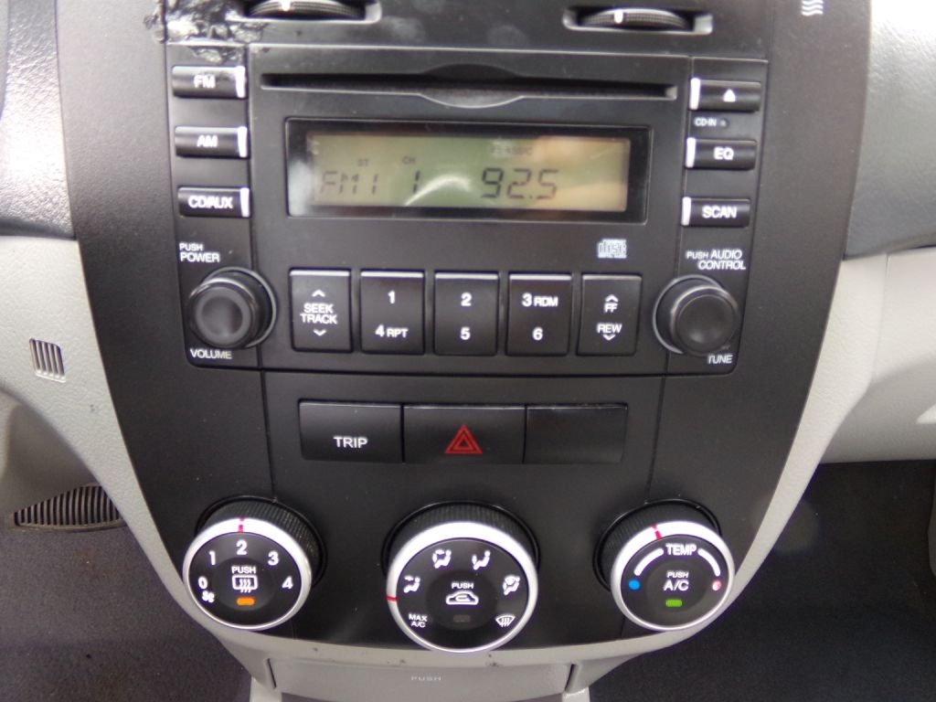 2009 Kia Spectra EX photo 8