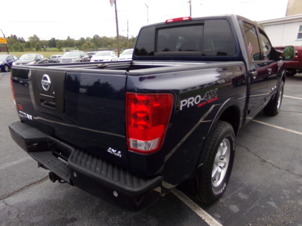 2008 Nissan Titan XE photo 3