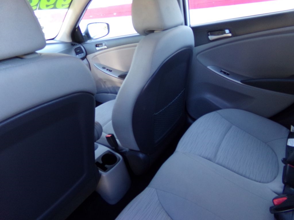 Hyundai Accent  2016