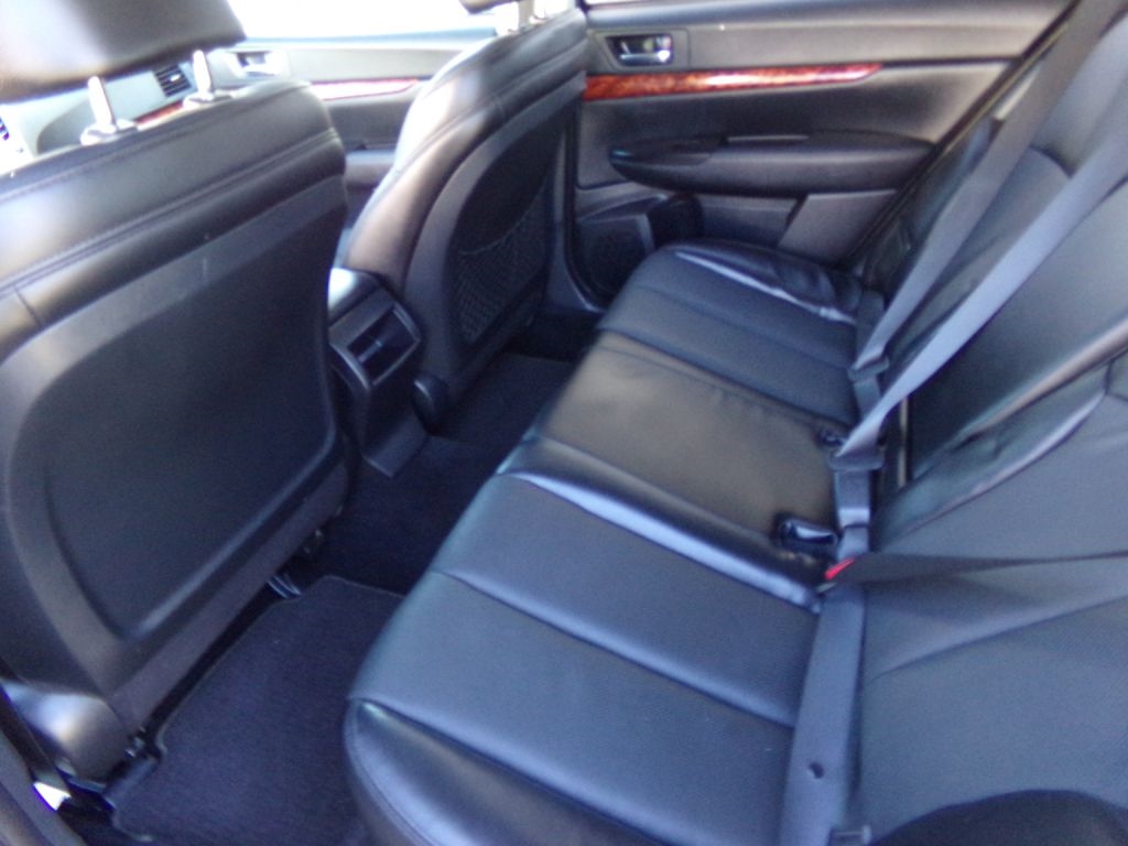 Subaru Outback  2010