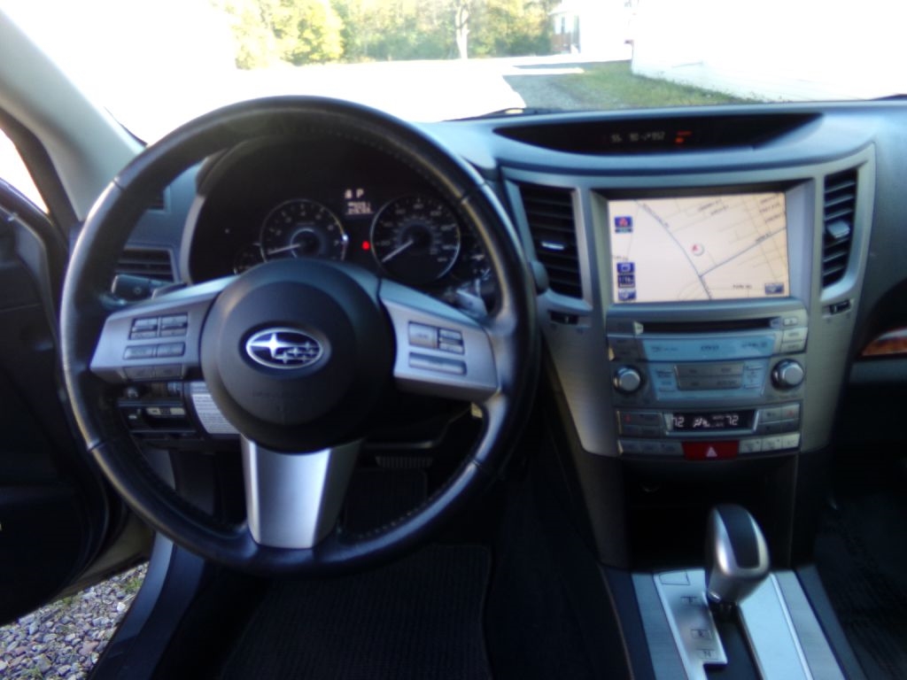 Subaru Outback  2010