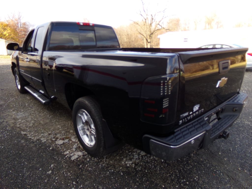 2007 Chevrolet Silverado 1500 LTZ photo 3