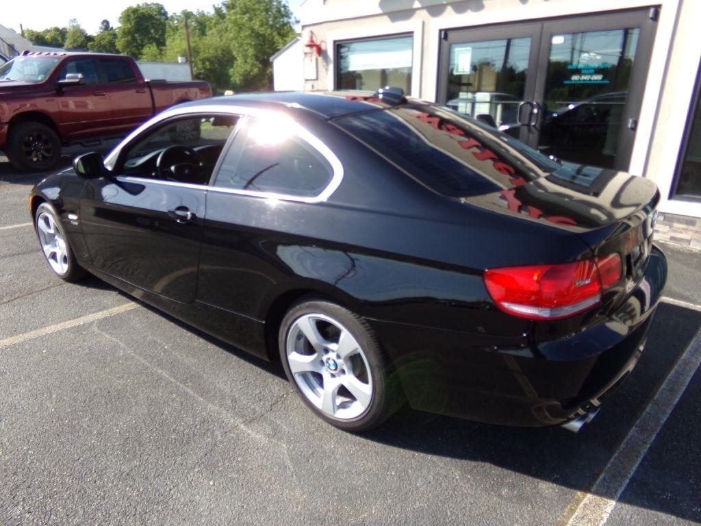 BMW 3-Series  2010