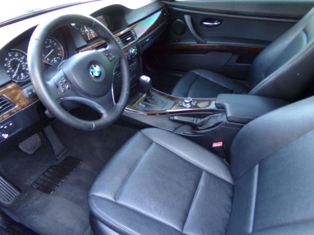 BMW 3-Series  2010