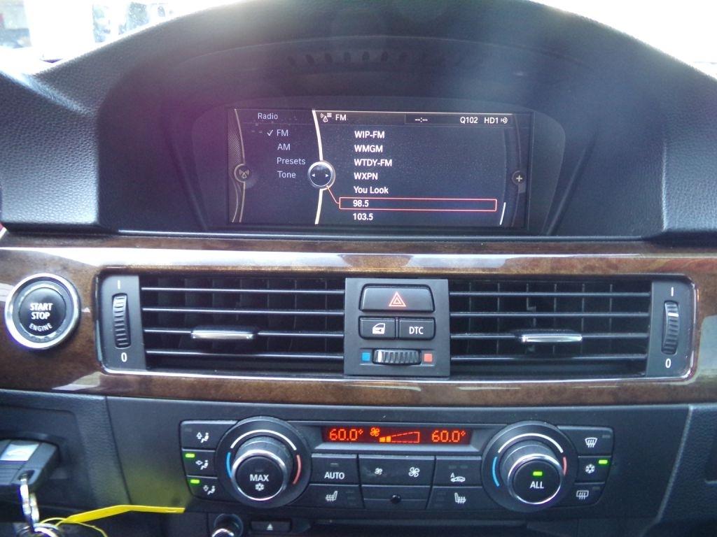 BMW 3-Series  2010