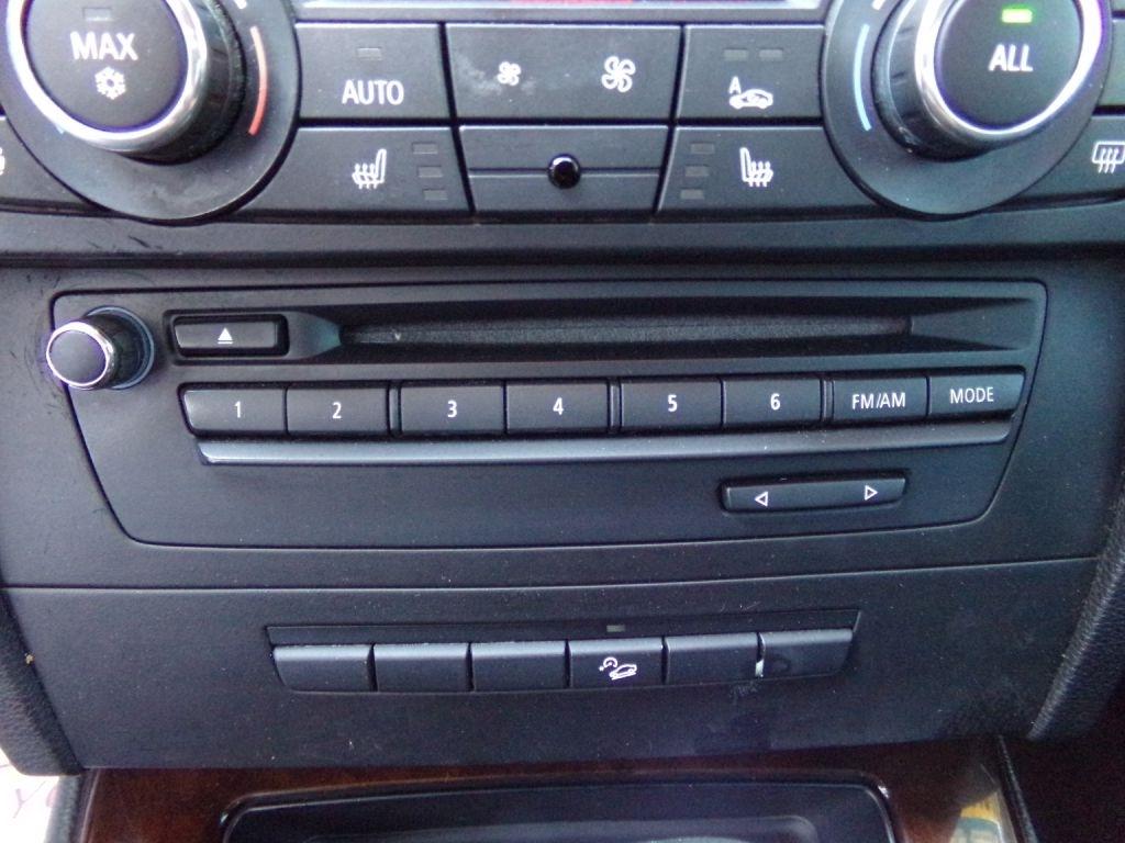 BMW 3-Series  2010