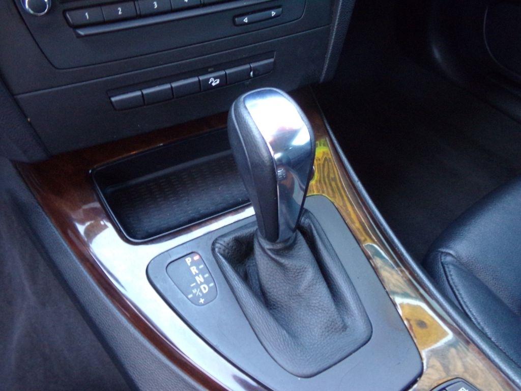 BMW 3-Series  2010
