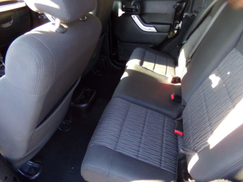 Jeep Wrangler  2011