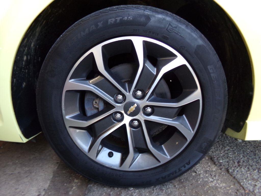 Chevrolet Sonic  2017