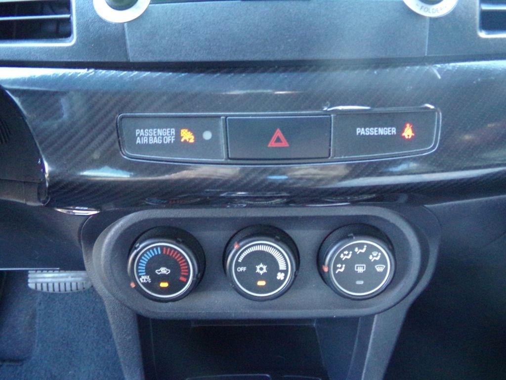 Mitsubishi Lancer  2013
