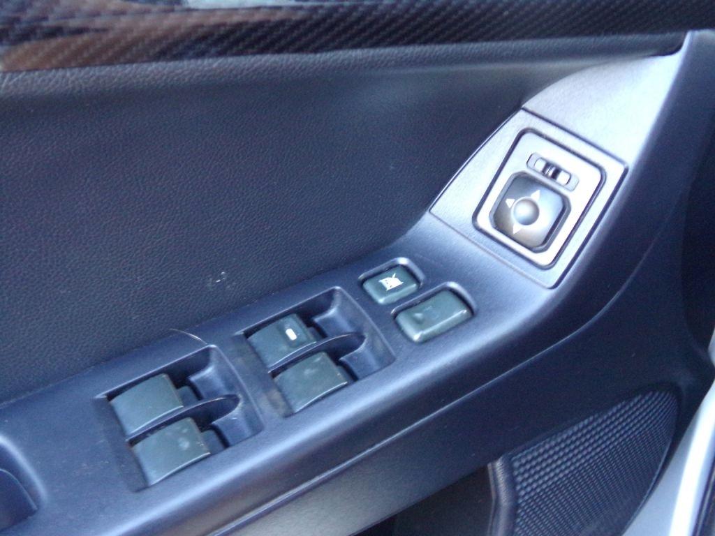 Mitsubishi Lancer  2013
