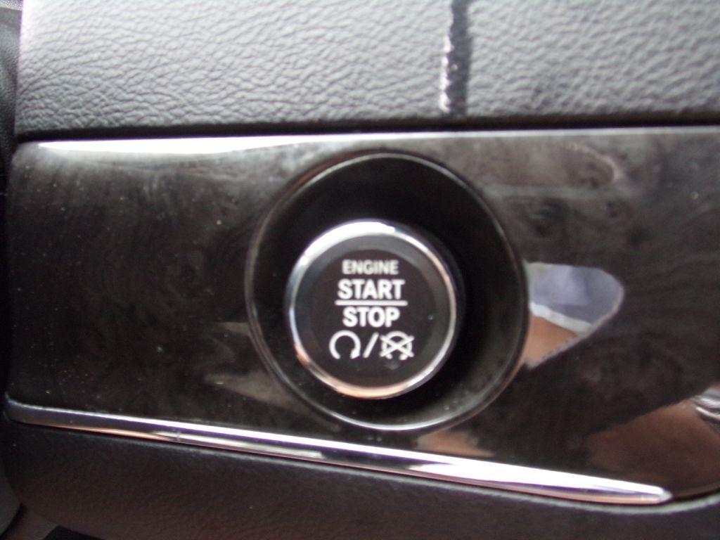 Chrysler Town & Country  2011