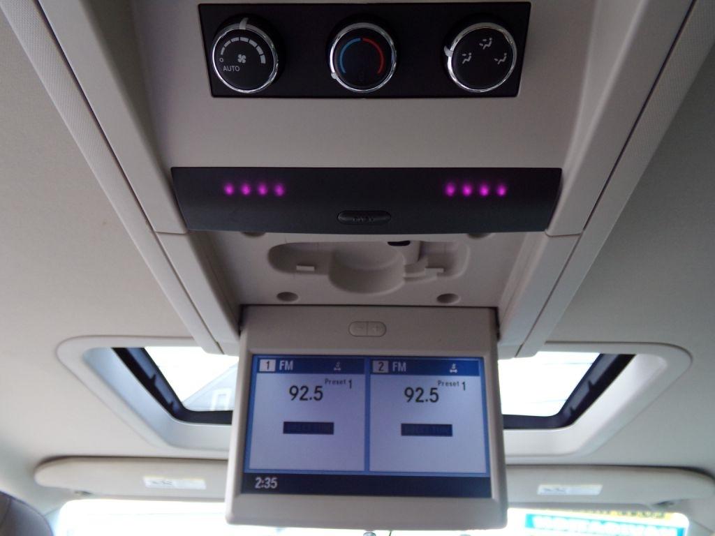 Chrysler Town & Country  2011