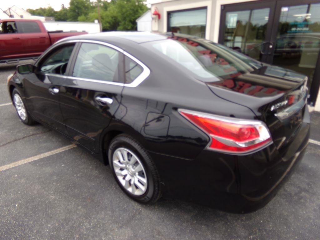 Nissan Altima  2015
