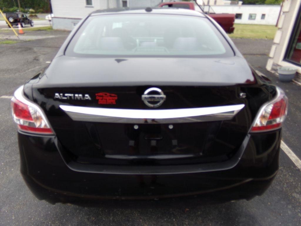 Nissan Altima  2015