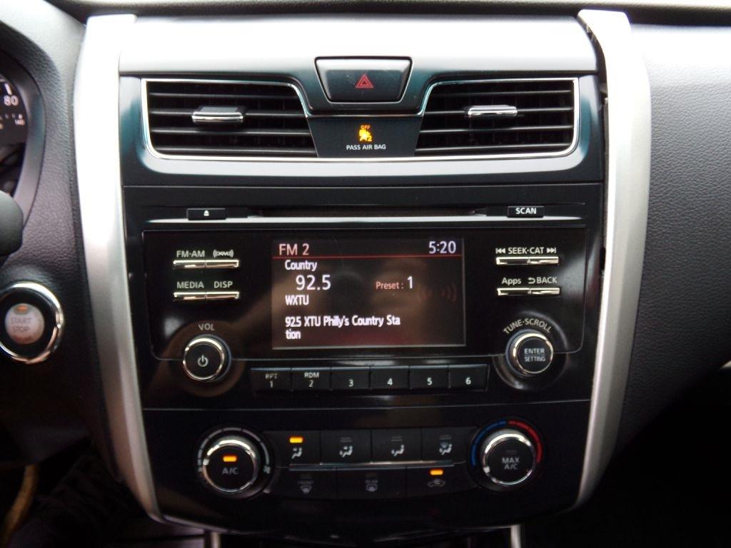 Nissan Altima  2015